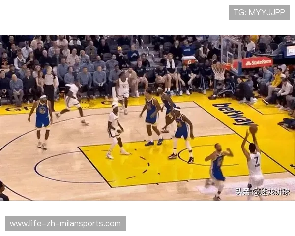 威金斯底角三分压哨命中，勇士再点燃希望